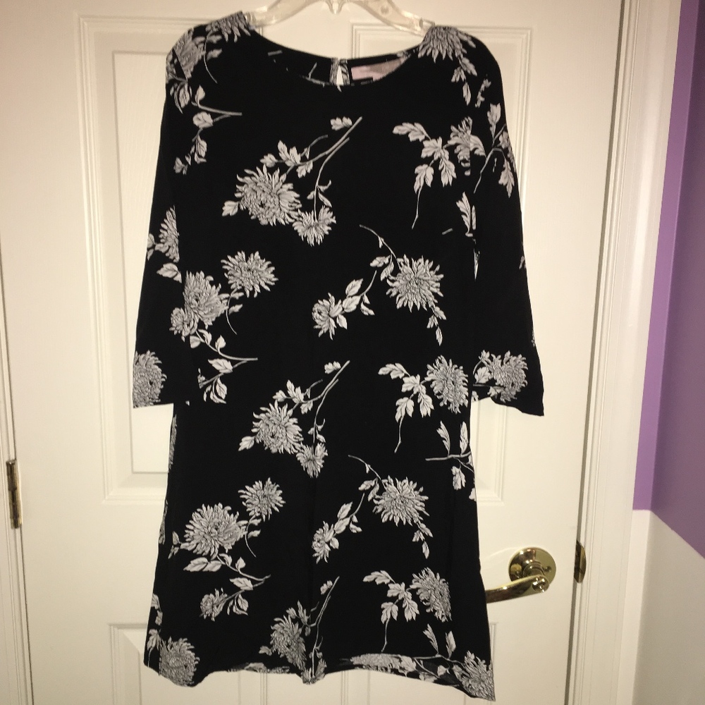 BLACK FLORAL DRESS